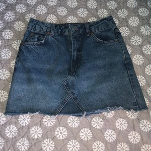 Size 6 woman’s jean skirt
